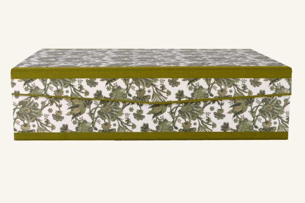 Schachtel elegant mit grünem Dekorpapier